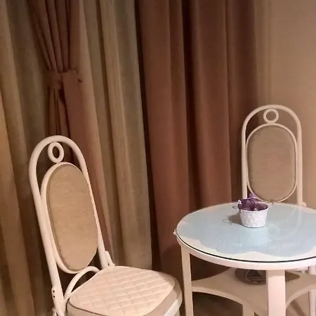 Apartment Entrance Split